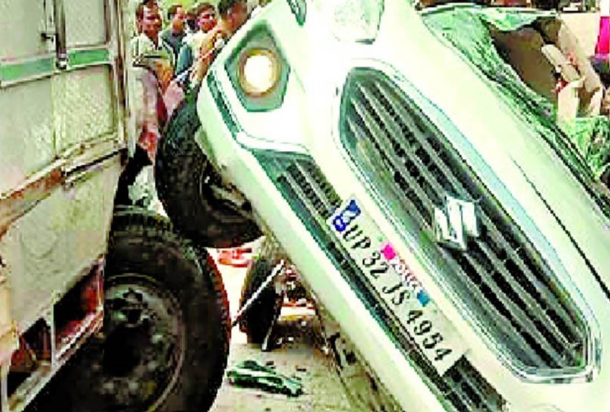 truck hits car, inspector saved in lucknow