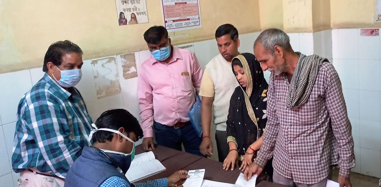 Hathras: Health department cautious about Corona, counseling of youth who returned from Iran