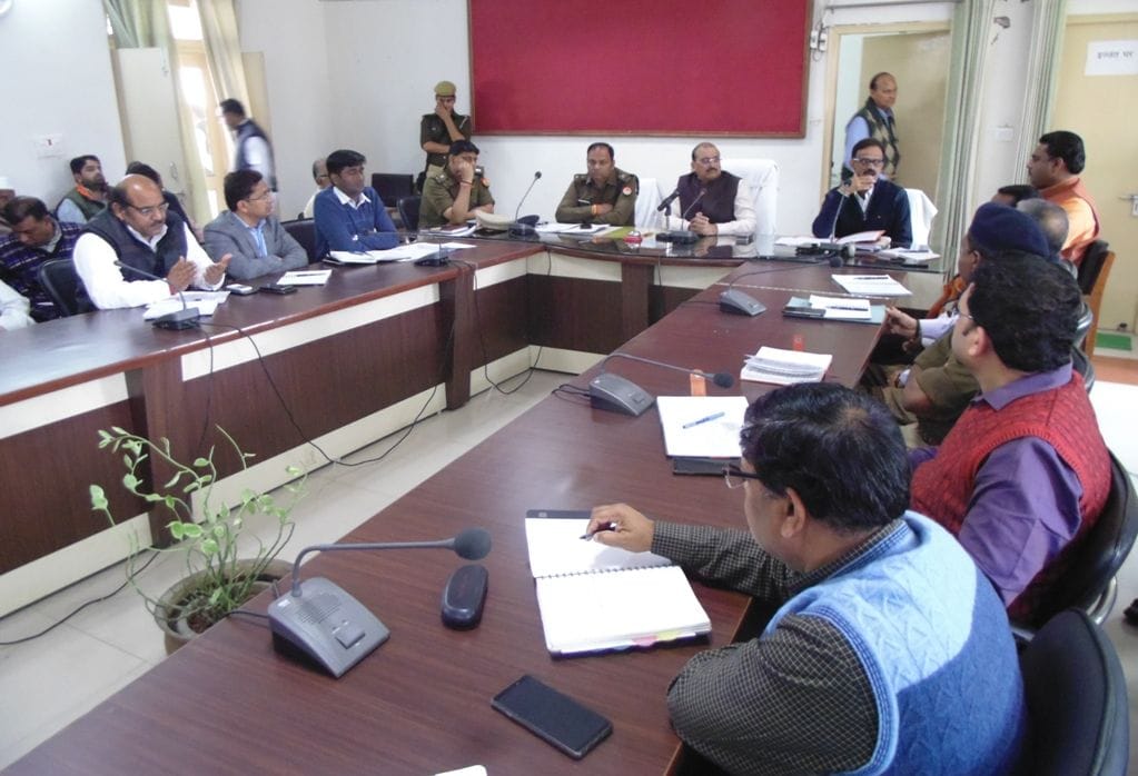 dm meeting on holi in sambhal