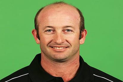 Meet Ex New Zealand all rounder Chris Harris, Whos bowling action is similar to Virat kohli