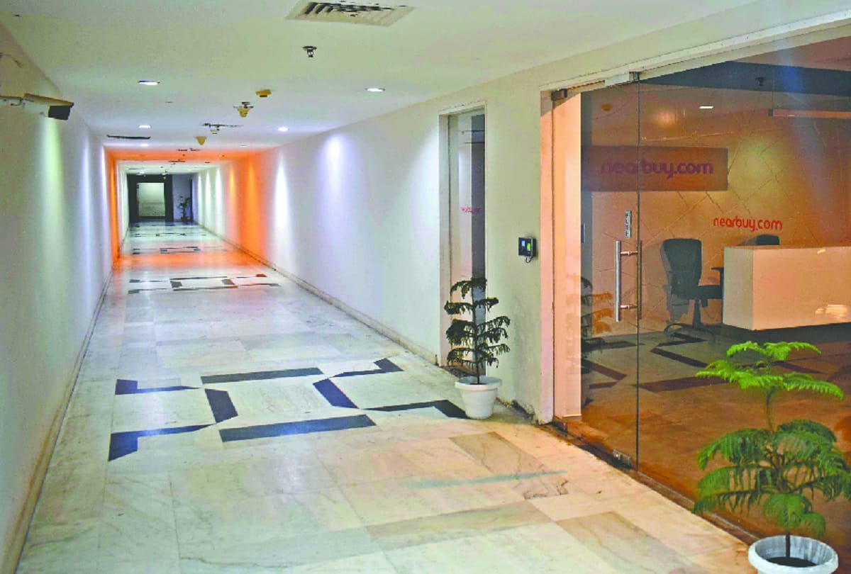 corona : paytm office closed for 15 days