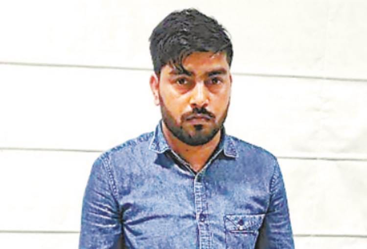 STF arrested a man for fraud in lucknow