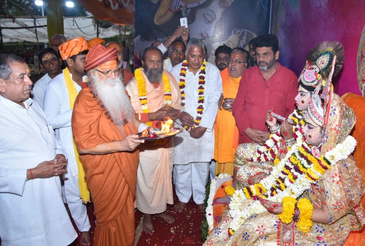 holi celebrations in shri krishna janmasthan temple mathura