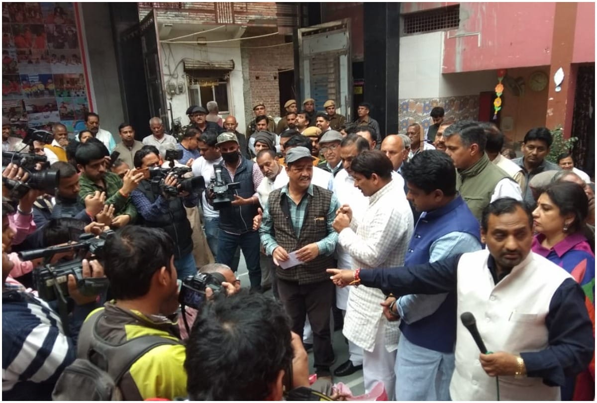Delhi violence: BJP arrives to help victims seeks to provide relief to 200 families every day  
