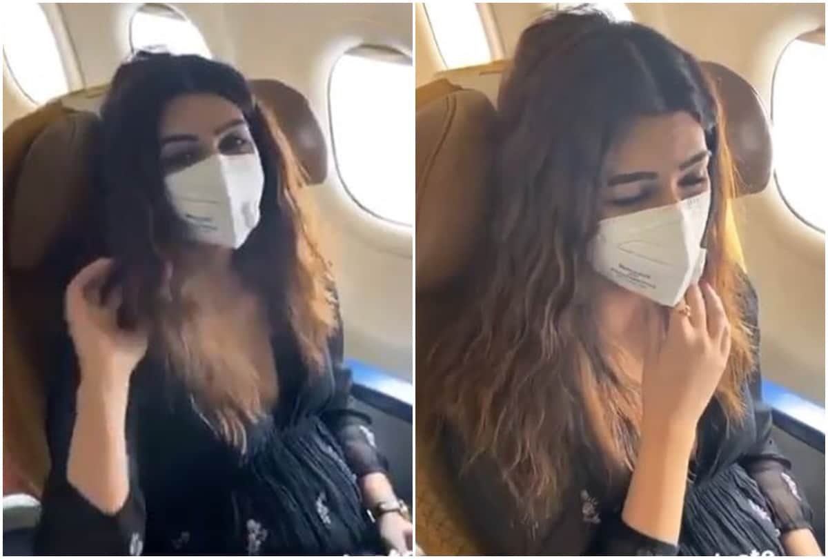 Kriti Sanon Wore Mask as Fear of Corona Virus Video Goes Viral in Social Media