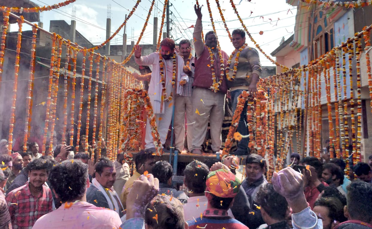 Holiars took out a procession with great pomp