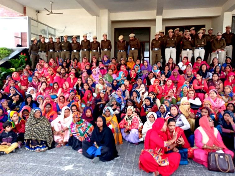 women workers protest against government policies