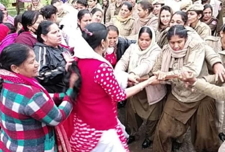 Anganwadi workers protests in many districts of Punjab