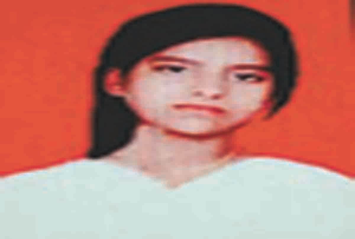 The villagers jammed the village by placing the girl's body on the road