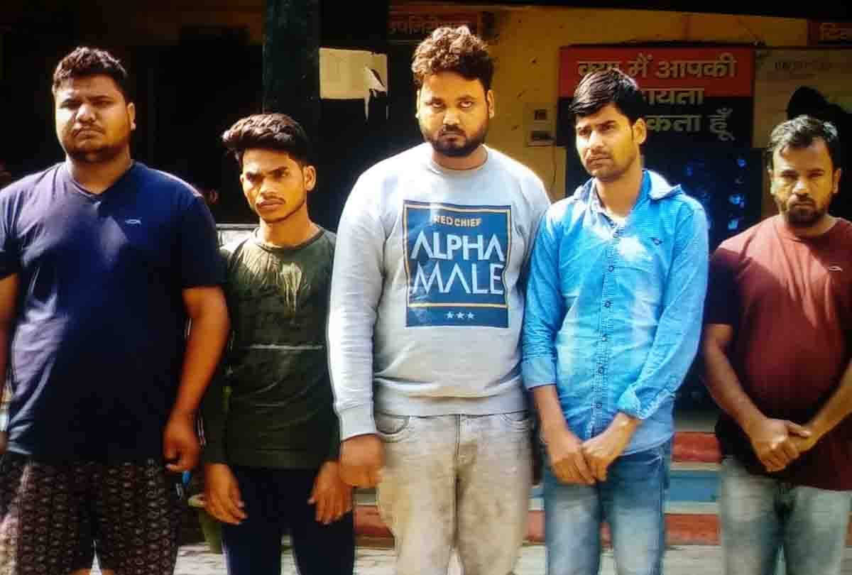 High profile sex racket with foreign girls busted in kanpur
