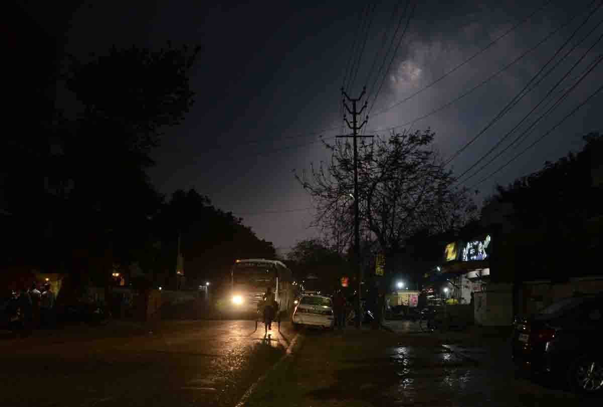 Heavy rains in many districts in UP