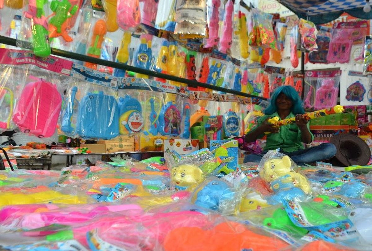 Holi 2020: Avoid chemical colors, life can be in danger