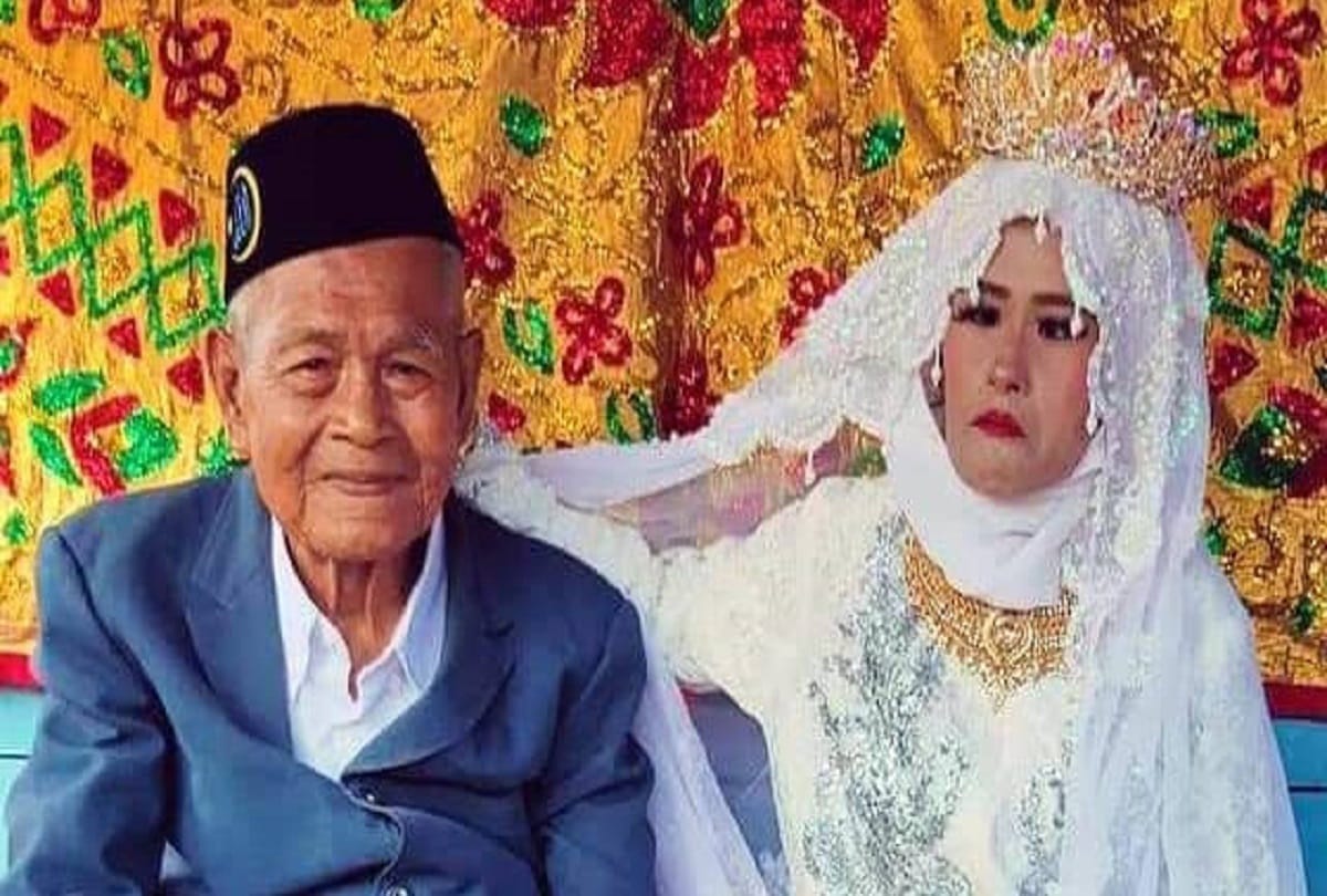 103 year old man married a 27 year old woman in Indonesia