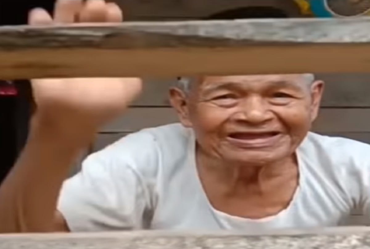 103 year old man married a 27 year old woman in Indonesia