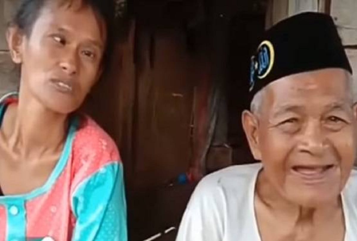 103 year old man married a 27 year old woman in Indonesia