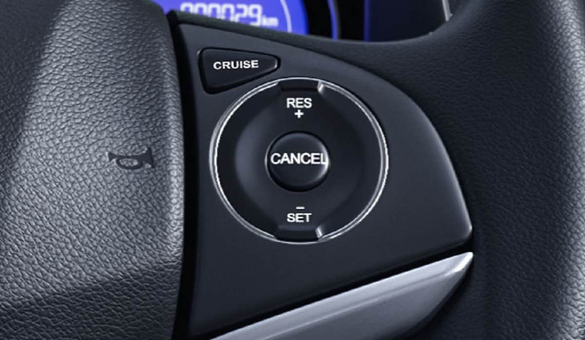 why cruise control feature is useful while driving a car, know how it makes traveling easier