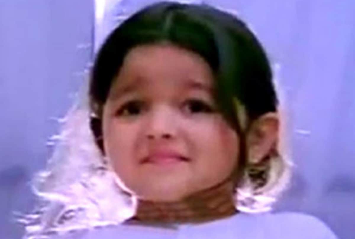 sridevi to urmila matondkar these actresses debut as a child artist