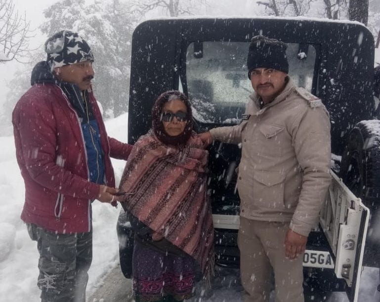 More than 60 tourists stranded in Kalamuni