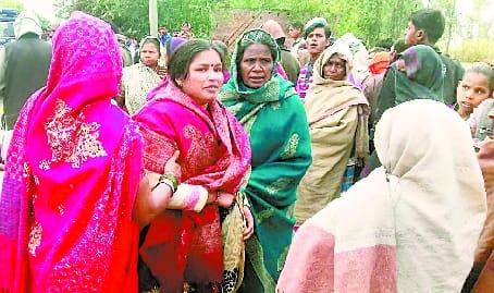 Mamre-Fufre brothers trampled by tractor trolley in Nawabganj, died