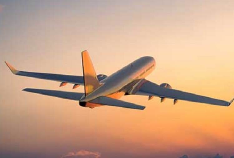many flights affected and passengers faced problems due to bad weather