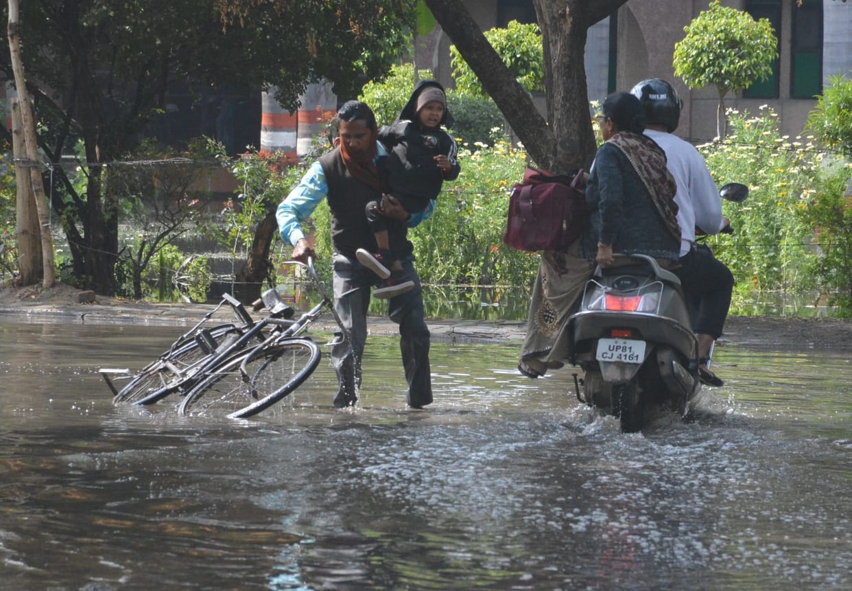 Rain in Aligarh