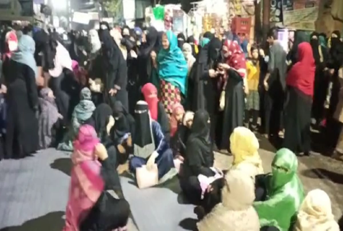 CAA-NRC protest of women goes fierce in kanpur 