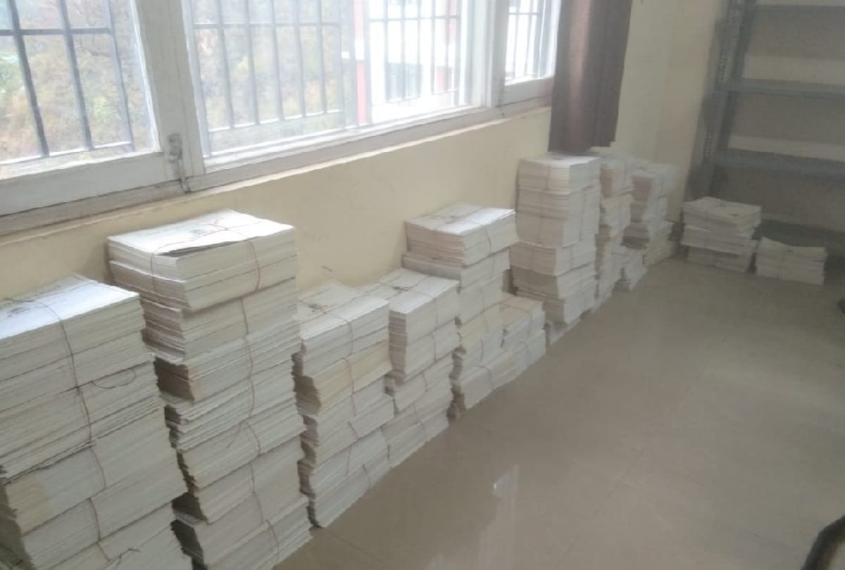 SIT raided in Manav Bharati University solan, degrees Stockpile found