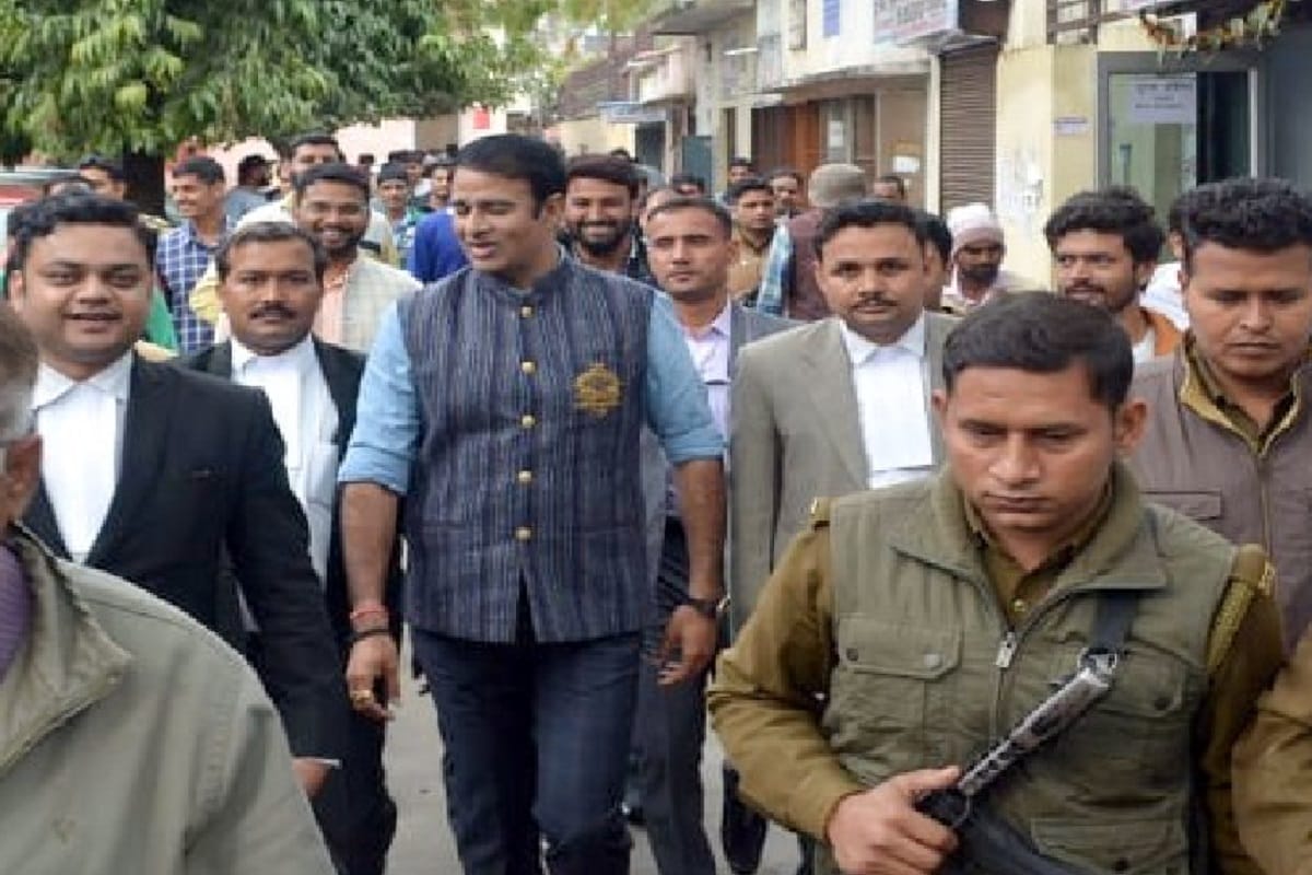 BJP MLA Sangeet Som appeared in Meerut court in two cases