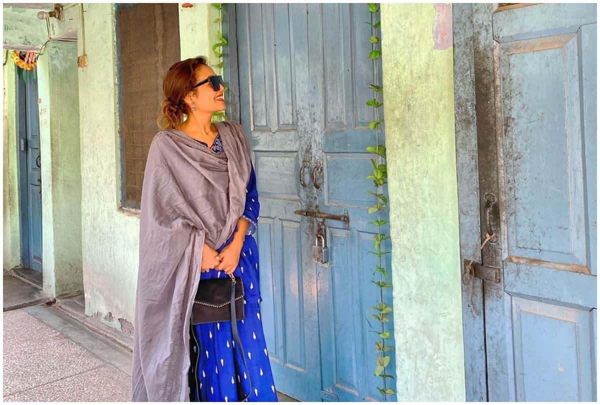 Neha Kakkar emotional post on Instagram shared rented house and lavish bungalow picture