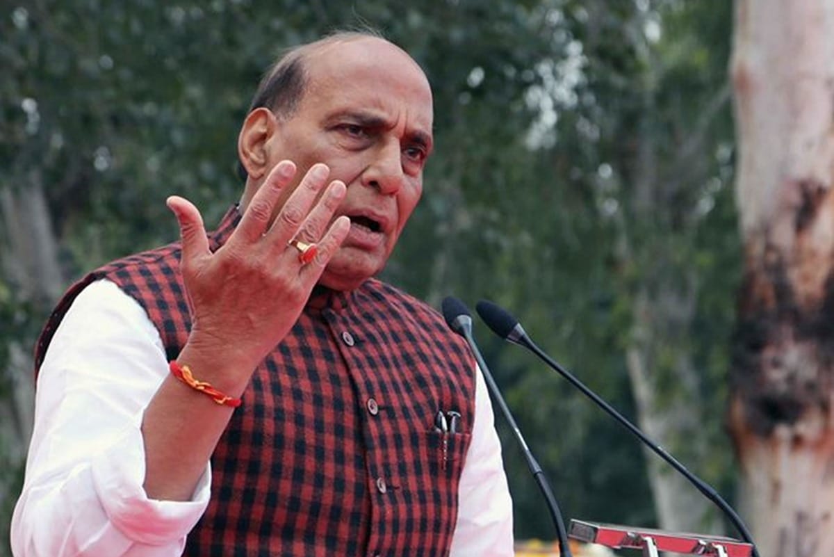 Rajnath singh gives one crore to fight from corona virus.