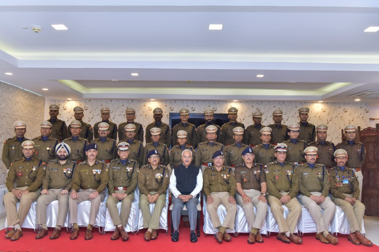 jawans of Central paramilitary forces those were already on leave, continued till 3 may