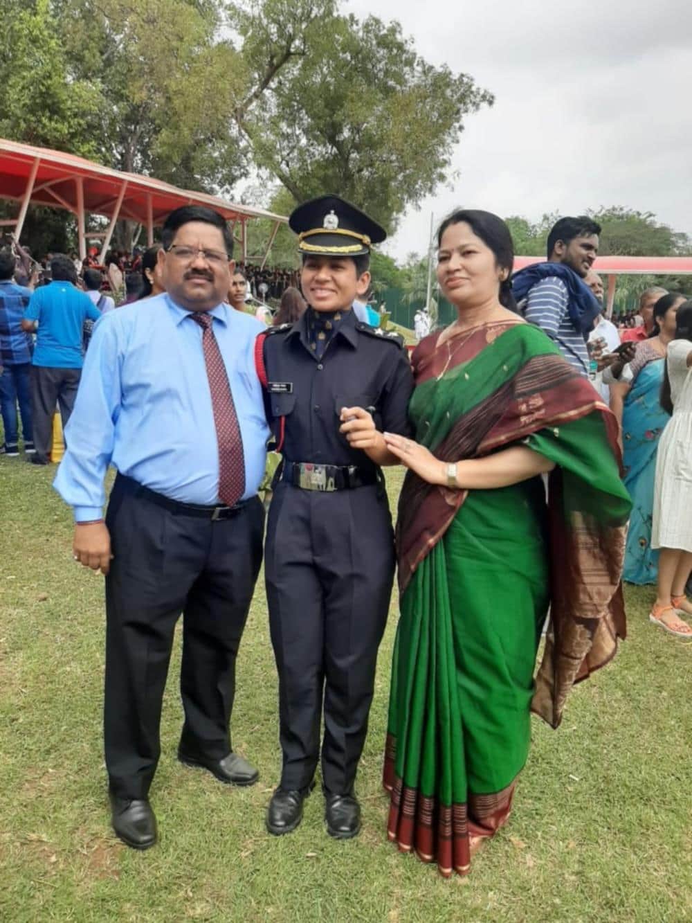 International Women's Day 2020: uttarakhand yashika nayal commissioned in Indian Army today