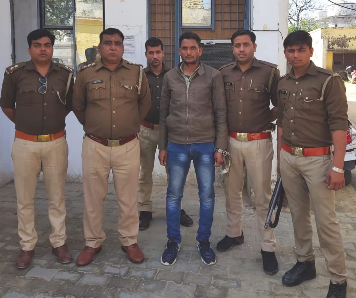 crime, accused arerested