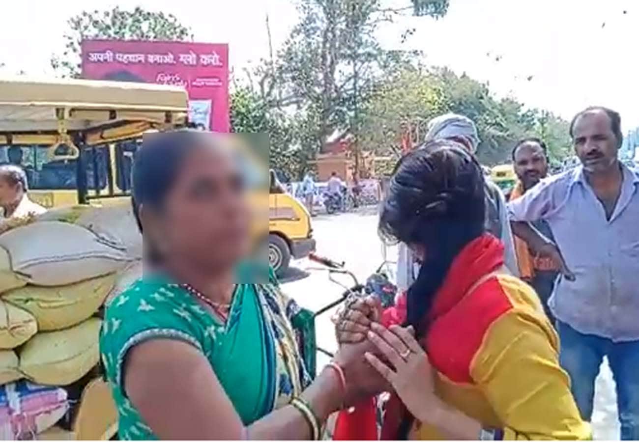 mother caught daughter with her married lover in banda