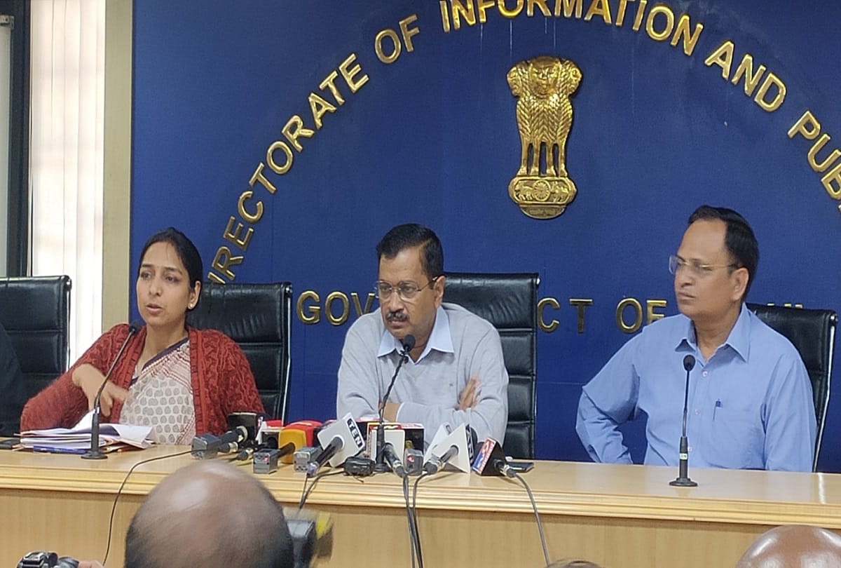 Coronavirus: Dont use mask unnecessarily, Delhi Metro buses sanitized daily says Arvind Kejriwal