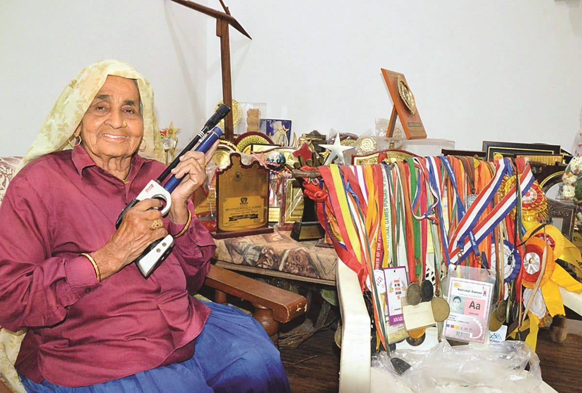 know facts about shooter dadi chandro tomar in hindi