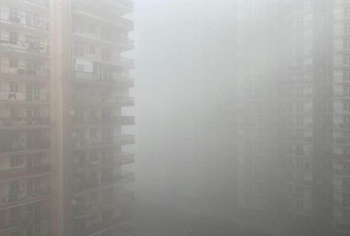Sudden thick fog covers in Ghaziabad