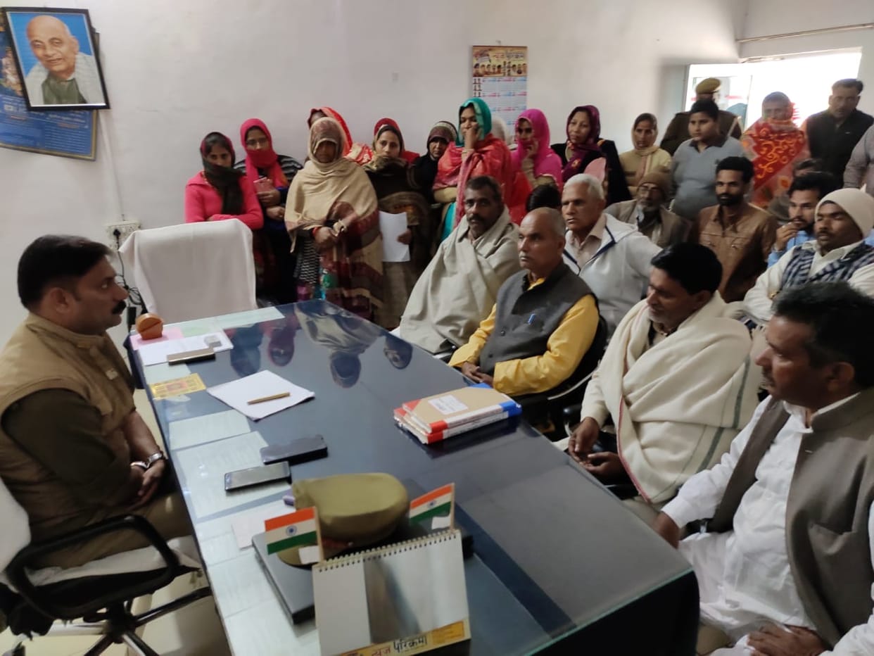 Two parties clash in land dispute, eight injured including woman