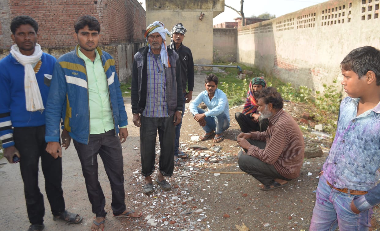 Hathras: Death of youth in suspicious circumstances, family charged with murder