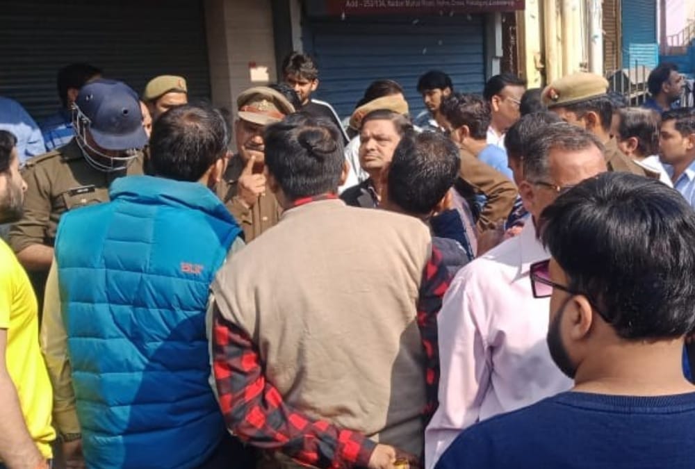 Robbers used their lucky bike to loot and murder in Lucknow.