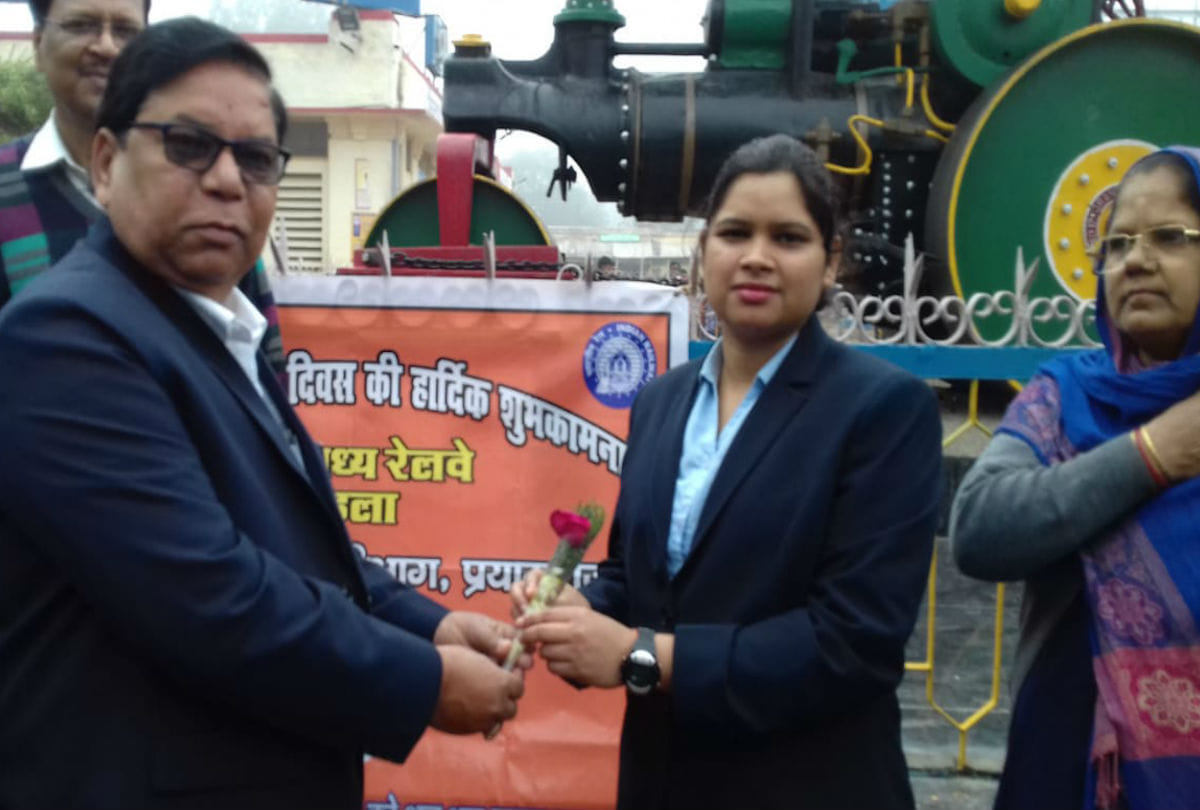 International Women's day: Women Staff drive The Jodhpur-Howrah Express