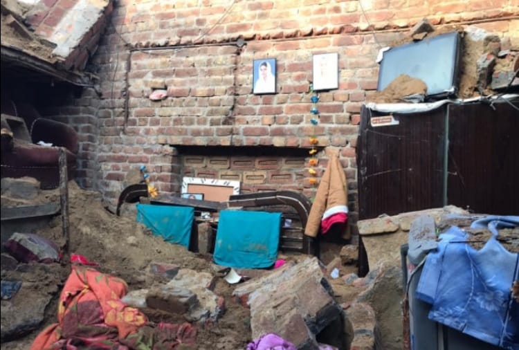 House Roof Collapsed in Sunam, Family Members Died
