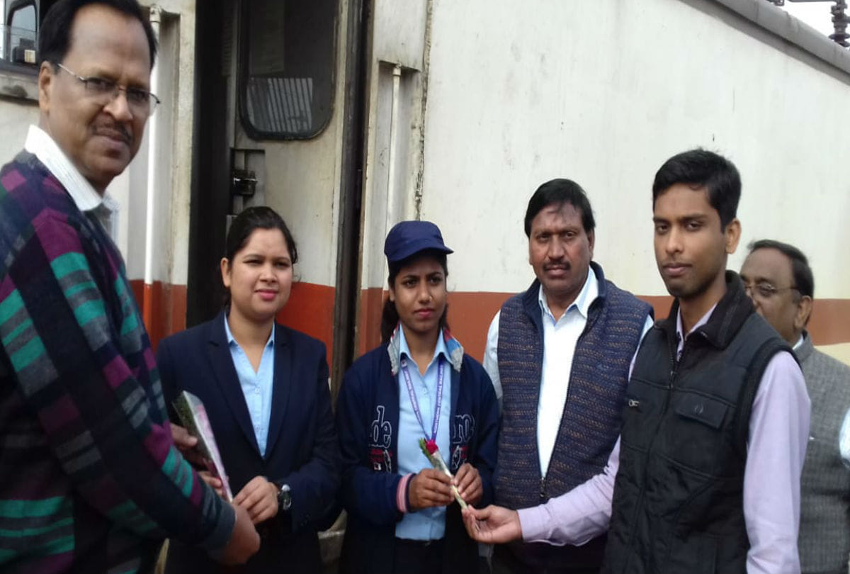International Women's day: Women Staff drive The Jodhpur-Howrah Express