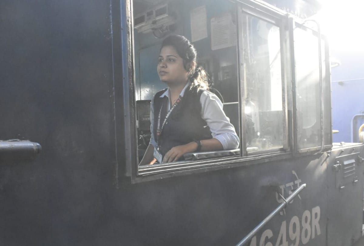 Women's Day 2020: All woman staff started work on Nautanwa passenger train in gorakhpur