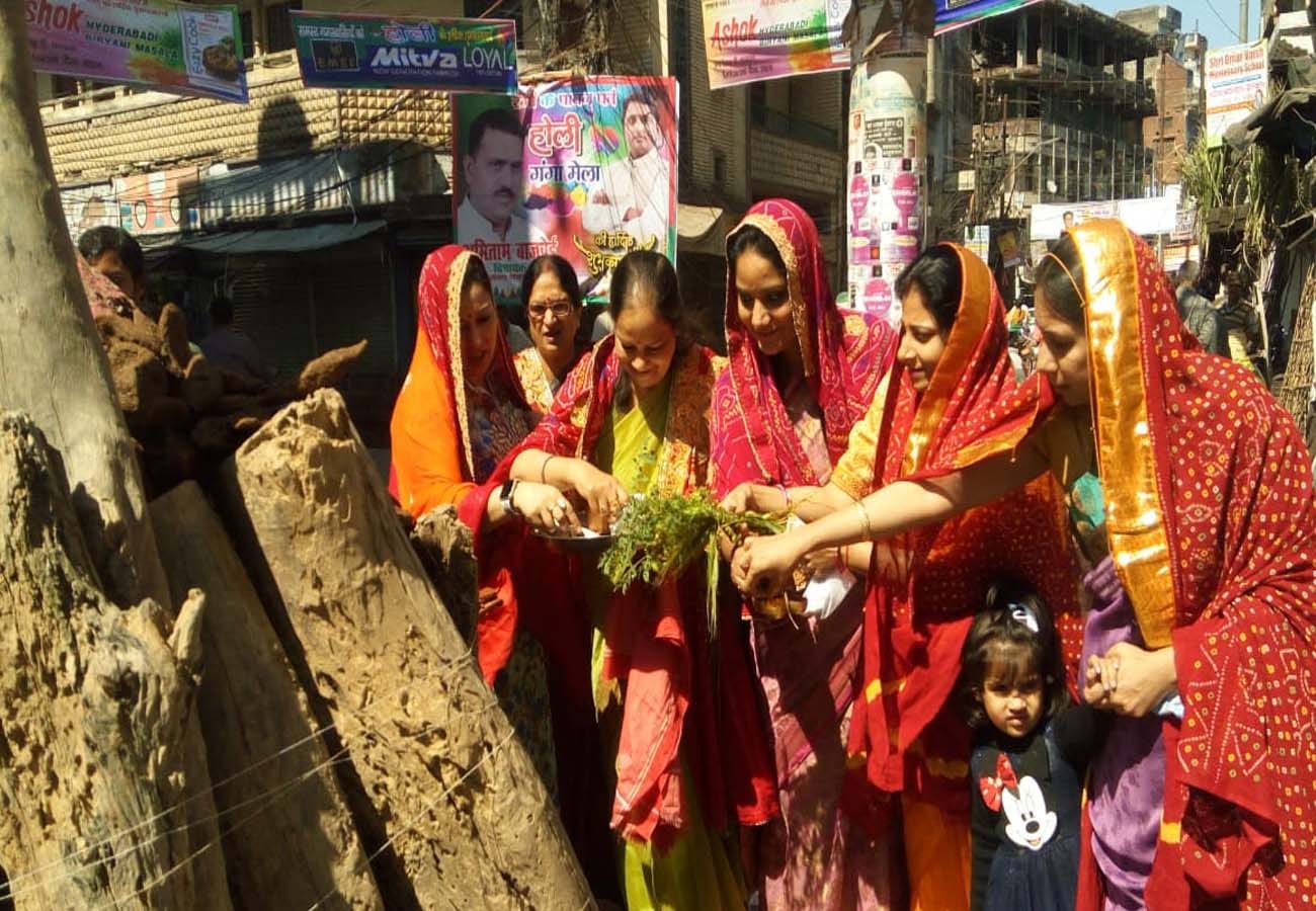 Corona virus will burn in Holika, holi 2020