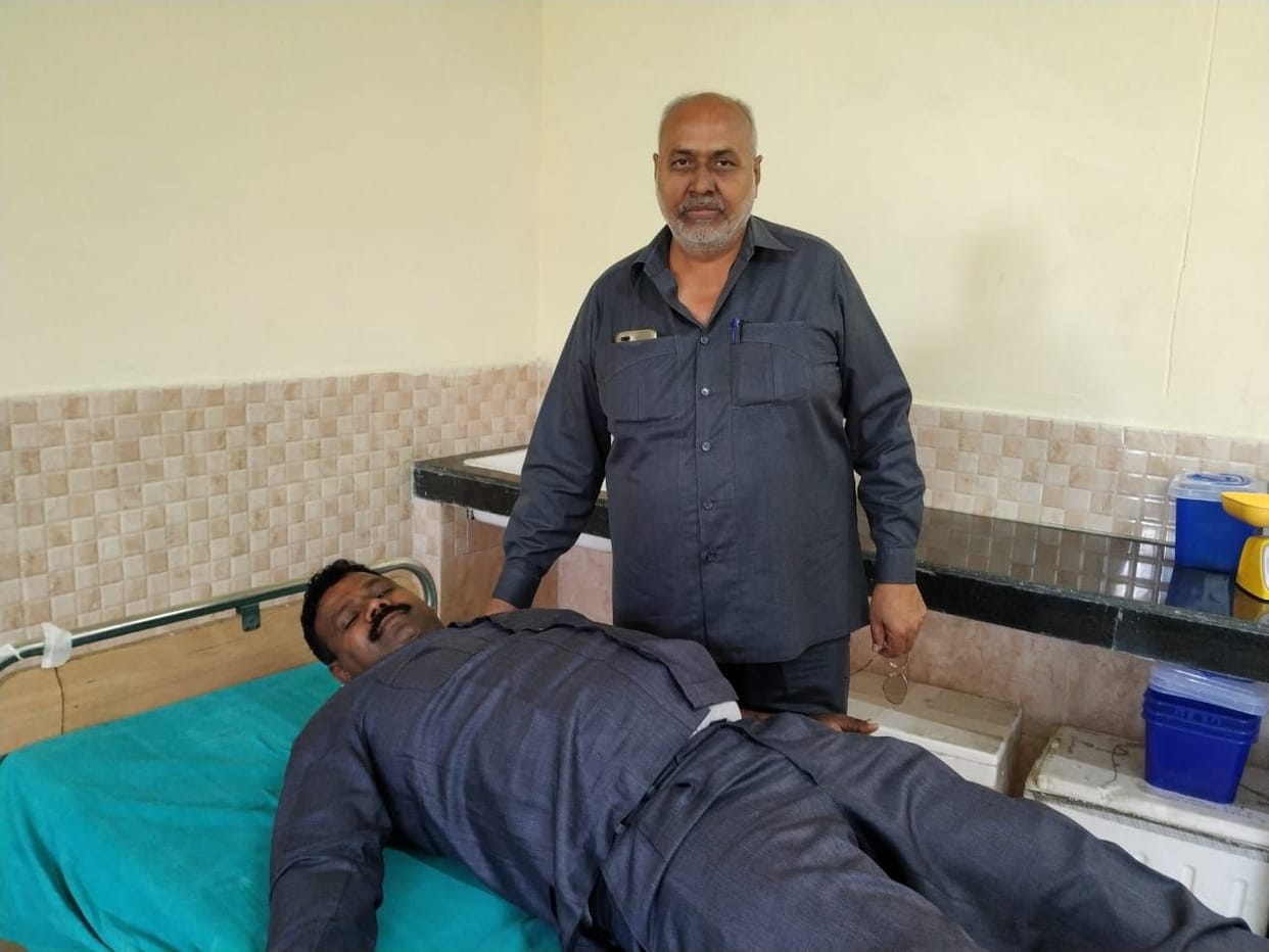 dalel singh, donating blood on holi and diwali for 10 years