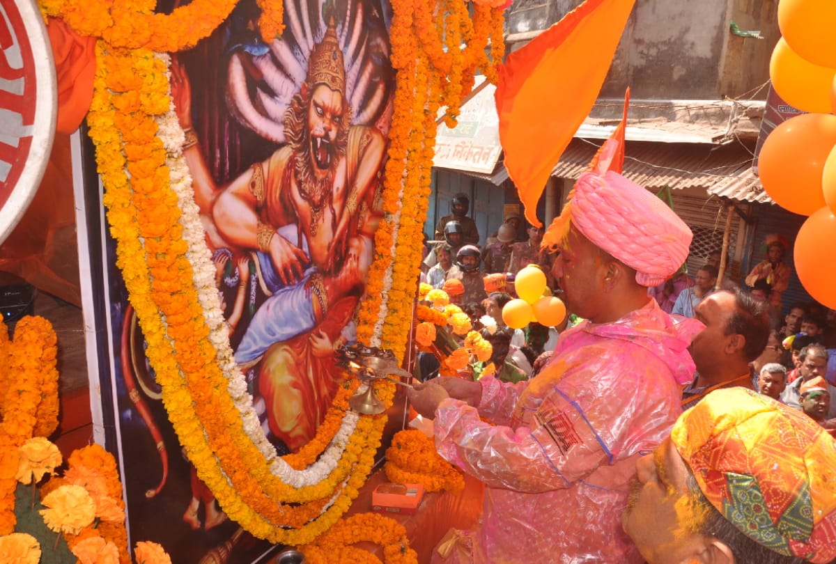 CM Yogi will join Lord Narasimha colorful procession in Gorakhpur during Holi 2021