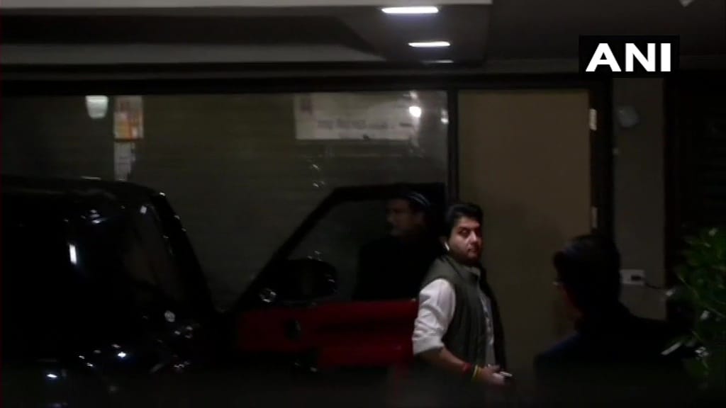 Jyotiraditya Scindia Land Rover Range Rover car Connection to uttarakhand