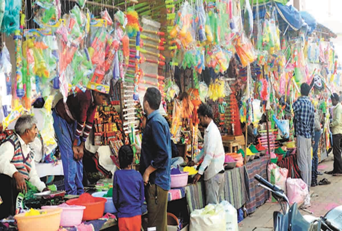 Coronavirus in india : Holi trade also affected, market fell down 50 percent
