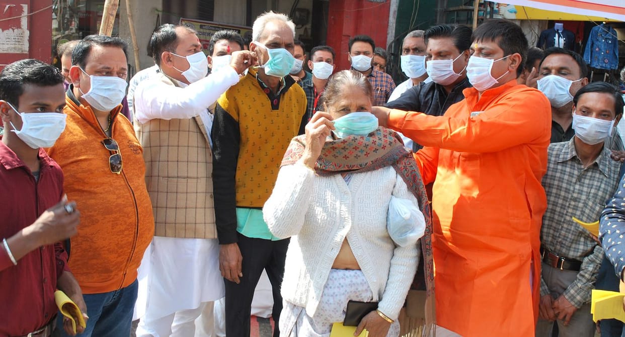 Corona: 35 people from abroad got clean chit